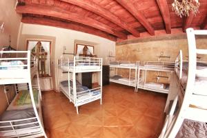 Posteľ alebo postele v izbe v ubytovaní Hostel HOMEr - Old Town Square