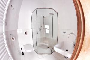 Kúpeľňa v ubytovaní Hostel HOMEr - Old Town Square