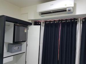 Kuchyň nebo kuchyňský kout v ubytování Hotel Paramount Inn