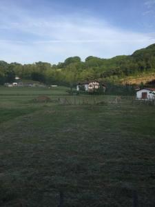 Gallery image of Eskolazaharra in Oronoz-Mugaire +6 photos