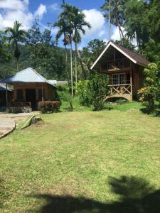 Gallery image of Eka's Bungalows in Maninjau