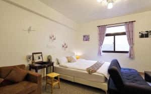 Khu vực ghế ngồi tại Redbean Guesthouse
