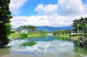 Foto de la galeria de 雲山水民宿逸翠軒會館 a Fengping