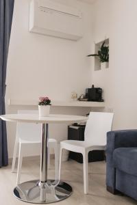 Posezení v ubytování Il Giramondo Suite&Room self check-in + 37 fotografií