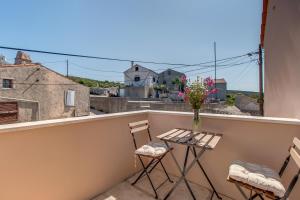 Balkón nebo terasa v ubytování Hilltop Apartment Vidovici