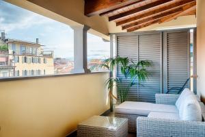 Rõdu või terrass majutusasutuses Hotel Rapallo