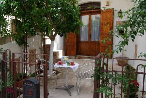 A patio or other outdoor area at Art Transparent B&B