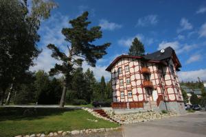 The building in which Az apartmant is located