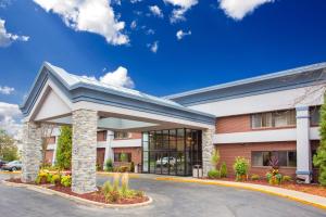 a rendering of a hospital building at Baymont by Wyndham Madison West/Middleton WI West in Madison