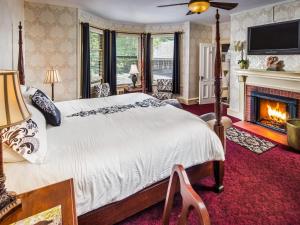 Afbeelding uit fotogalerij van Stonehurst Manor Including Breakfast and Dinner in North Conway