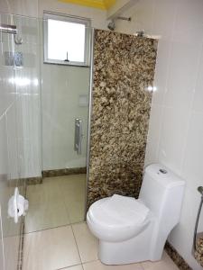 Ένα μπάνιο στο Brasil Center Hotel