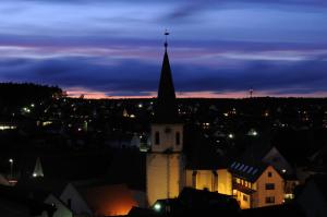 Nespecifikovaný výhled na destinaci Ansbach nebo výhled na město při pohledu z penzionu