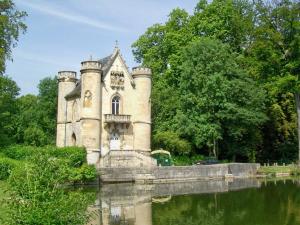 Gallery image of Studio Chantilly in Coye-la-Forêt