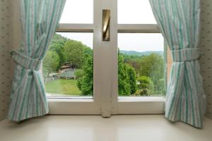 A general mountain view or a mountain view taken from the country house