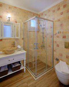 A bathroom at Gobene Alacati