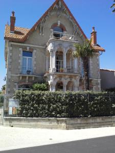 Φωτογραφία από το άλμπουμ του L'insulaire Studios σε Saint-Denis-dʼOleron