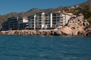 Foto de la galería de Penthouse on Bright Point en Nelly Bay