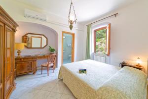 Postel nebo postele na pokoji v ubytování Hotel Zaro + 37 fotografií