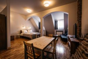 Gallery image of YellowBoot Aparthotel in Sibiu