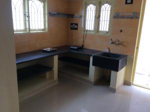 Phòng tắm tại Manasvini Homestay-A home in Mysore with scenic view