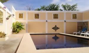 Bazén v ubytování Majestic Villas Phuket nebo v jeho okolí