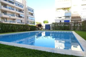 Hồ bơi trong/gần Apartamento En Albir Cerca Playa