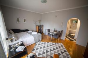 Postel nebo postele na pokoji v ubytování Apartments Villa Majda