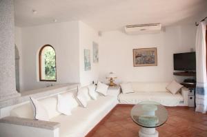 Istumisnurk majutusasutuses Villa Smeralda Punta Lada Porto Rotondo