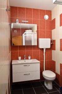 A bathroom at Apartment Millas