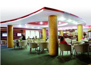 A restaurant or other place to eat at Apartman Lipno