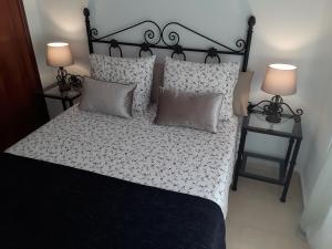 Posteľ alebo postele v izbe v ubytovaní Fan Flat Torremolinos