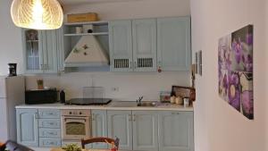Gallery image of Volta Como Lake apartament in Brunate