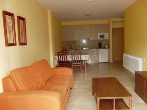Kuchnia lub aneks kuchenny w obiekcie Sanxenxorural - Apartamentos La Rana