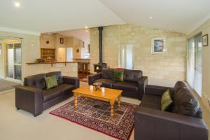 Gallery image of Acacia Chalets Margaret River in Margaret River Town