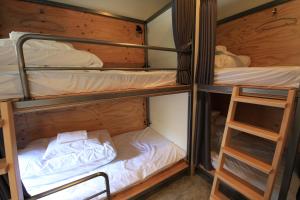 Postel nebo postele na pokoji v ubytování Wise Owl Hostels Shibuya