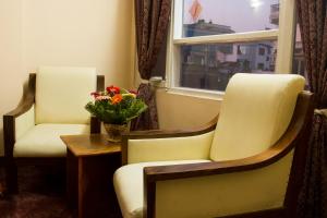 Istumisnurk majutusasutuses Hotel Kamal