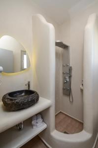 Kúpeľňa v ubytovaní Aphrodite Luxury Apartments