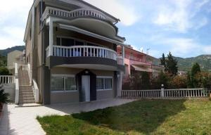 Γενική θέα στο βουνό ή θέα στο βουνό από  αυτή η παραθεριστική κατοικία