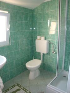 Koupelna v ubytování Apartmani Gojko