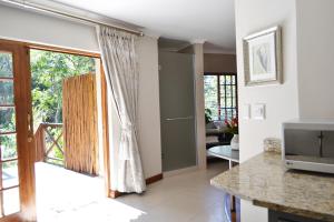 Gallery image of Lydall Wild Tranquil Garden Suites in Johannesburg