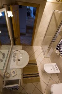 A bathroom at Casa San Francesco
