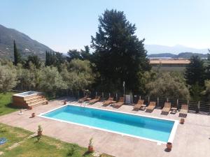 Bazén v ubytovaní Golden Sun Villas alebo v jeho blízkosti