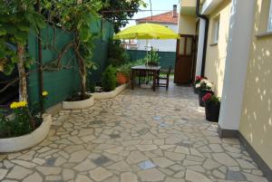 Patio nebo venkovní prostory v ubytování Apartments & Studio Matan