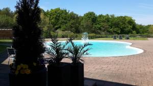 Bazén v ubytování Sturup Airport Hotel nebo v jeho okolí