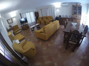 Posedenie v ubytovaní Roc Beach Villa