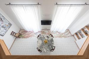 A television and/or entertainment centre at Dimore De Luca