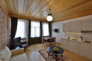 Posezení v ubytování Catirga Konak Apartments