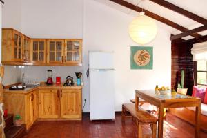 A cozinha ou cozinha compacta de Cabañas El Albaricoque Cochiguaz