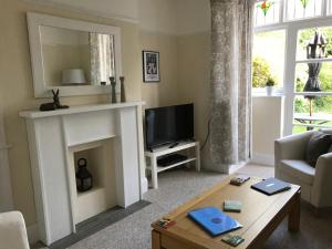 City Apartments - 4 Heworth Village - 3 bed house