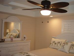 Ліжко або ліжка в номері Paradise In New Smyrna Beach Florida